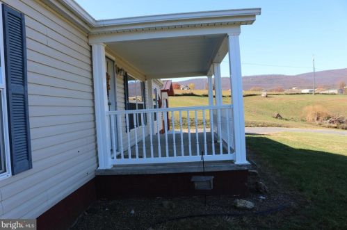 120 Dewey Dr, Maysville WV  26833 exterior