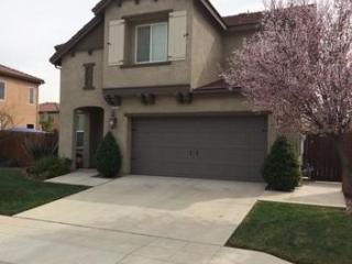 7393 Garland Ave, Fresno, CA 93737-9247