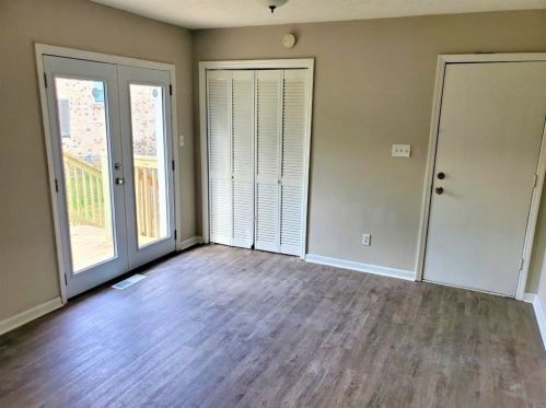 726 Shoreline Trl, Conyers, GA 30094-2650