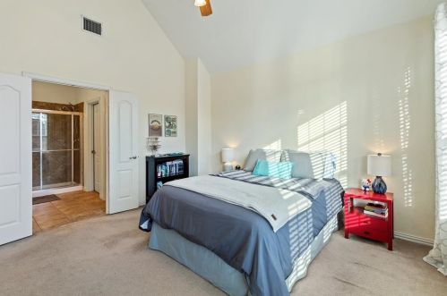 3856 Vienna St, Irving TX 75038-8461 exterior