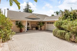 2269 Guthrie Cir, Los Angeles, CA 90034-1026