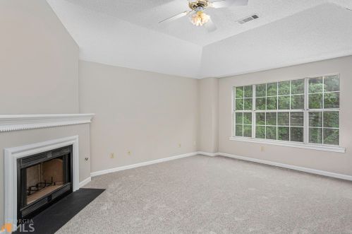 6396 Woodlawn Ave, Rex GA 30273-1826 exterior