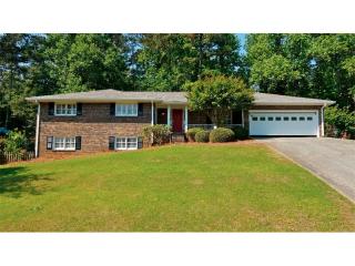 1116 Leslie Ln, Tucker, GA 30084-1327
