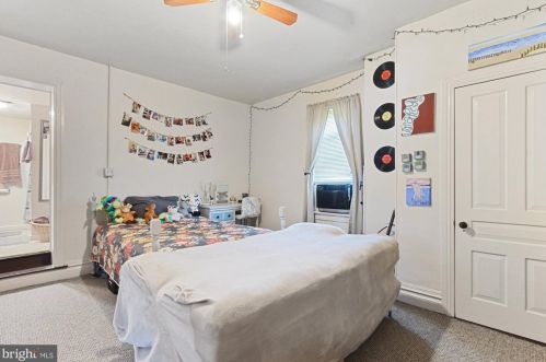 564 Broadway, Hanover PA 17331-2504 exterior