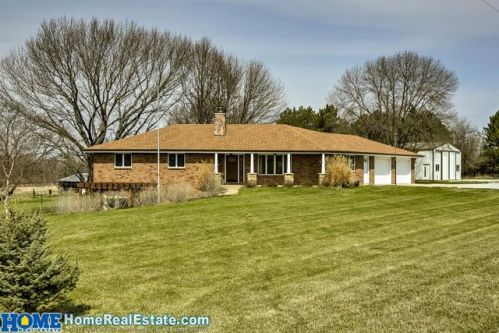 27909 82nd St, Firth, NE 68358-6129