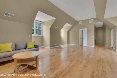 139 Cold Indian Spg Rd, Tinton Falls NJ 07712-3247 exterior