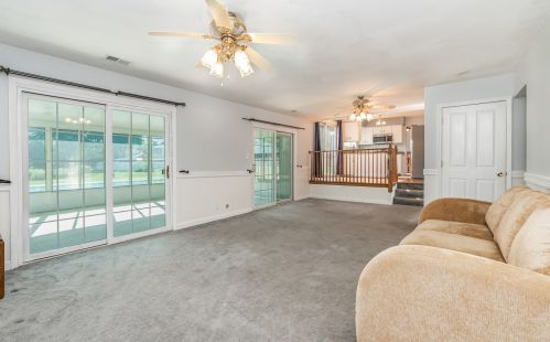318 Stafford Way, Lemont IL  60440-2128 exterior