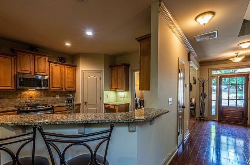 185 Starlight Dr, Dahlonega, GA 30533-5474