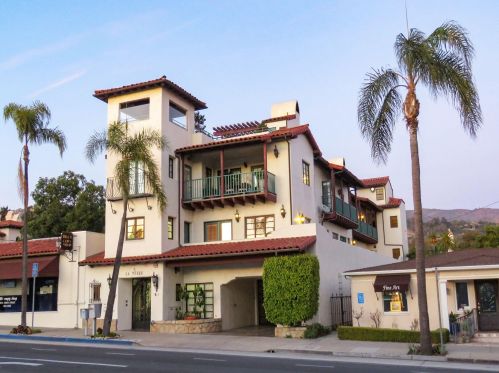 1532 State St, Santa Barbara, CA 93101-2554