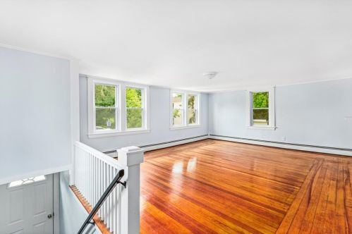 5 Albro Ln, Coventry, RI 02816-5418