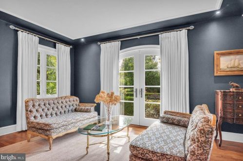 145 Winding Way, Tavistock NJ 08033-3642 exterior