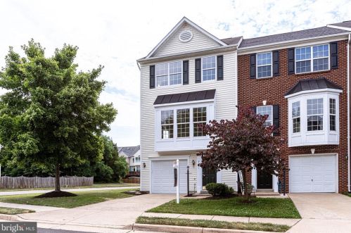 8601 Ellesmere Way, Bristow, VA 20136-2076