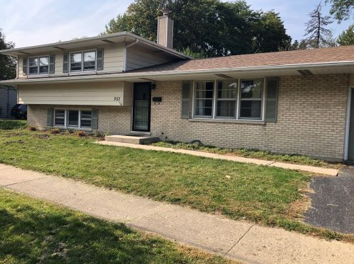 557 Gartner Rd, Naperville IL  60540-7237 exterior