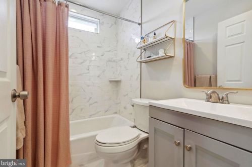 4205 Houghton St, Philadelphia PA  19128-1722 exterior