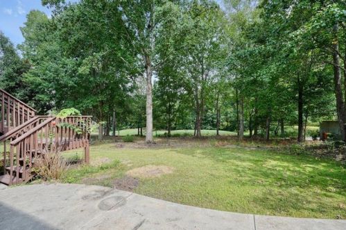 506 Chestnut Walk, Holly Springs GA  30114-7748 exterior