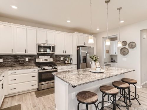 1043 Fultondale Ct, Denver CO  80018-6083 exterior