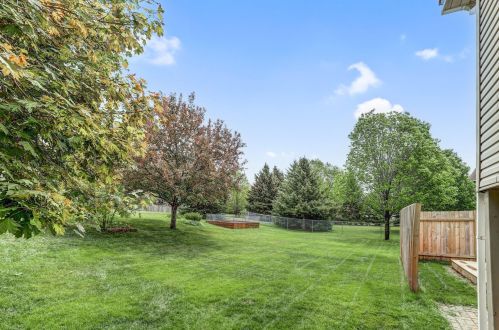 1189 Dawn Ln, Saint Paul MN  55125-8507 exterior