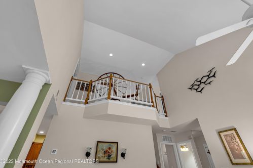 17 Rawson Cir, Tinton Falls NJ 07712-2579 exterior