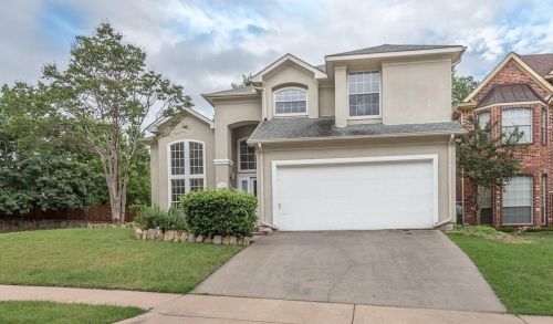 6922 Clear Springs Cir, Garland TX  75044-2828 exterior