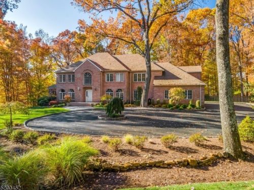 4 Trails End Ct, Warren, NJ 07059-6775