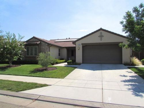 1367 Whiteash Ave, Clovis, CA 93619-5114