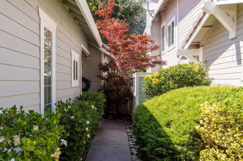 132 Brightstone Cir, Folsom, CA 95630-8189