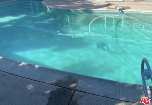 7831 Peachtree Ave, Van Nuys CA  91402-6513 exterior
