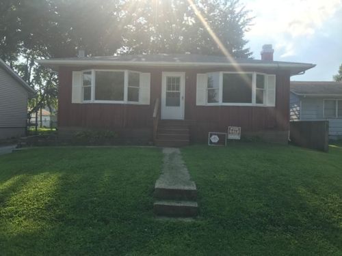 907 5 St, Cleveland IL  61241-9795 exterior