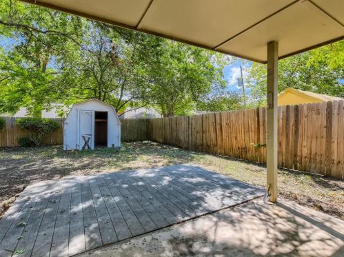 8609 Skyview Ter, Fort Worth TX  76116-7664 exterior