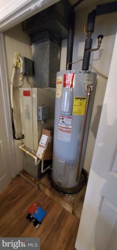 11777 Carriage House Dr, Silver Spring MD 20904-2265 exterior