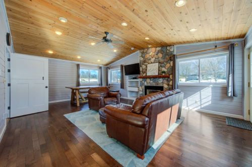 4050 Cinnabar Dr, Saint Paul MN  55122-2917 exterior