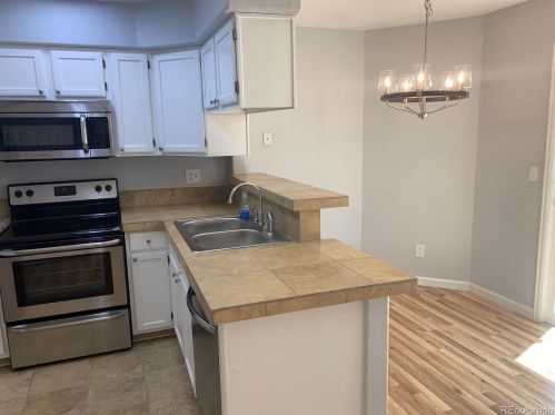 11803 Kepner Dr, Aurora, CO 80012-3292