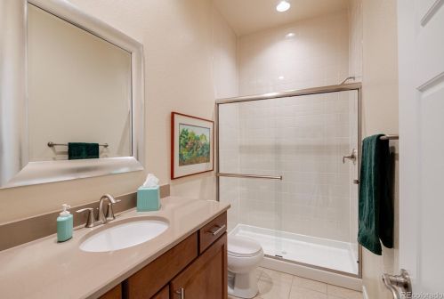 6747 Phillips Pl, Englewood CO 80112-3350 exterior