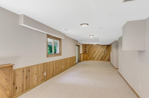663 Bridle Ridge Rd, Saint Paul MN  55123-1679 exterior