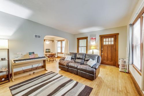 1077 5th St, Saint Paul MN  55106-5331 exterior