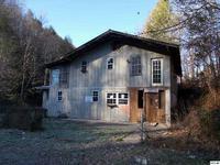 849 Yellow Breeches Rd, Cosby, TN 37722-3478