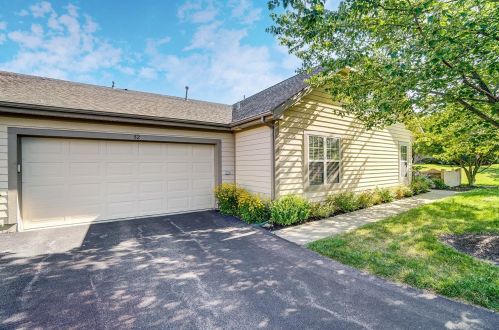 52 Villa Pointe Dr, Springboro, OH 45066-8309