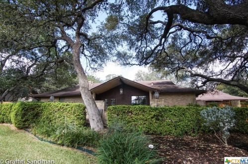 9607 Aster Cir, San Antonio, TX 78266-2500