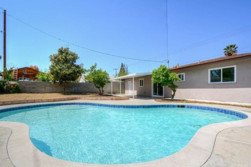 10440 Hole Ave, Riverside CA  92505-1620 exterior