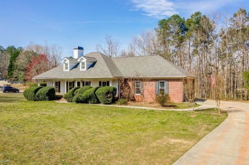 3380 Haddon Hall Dr, Buford, GA 30519-4066