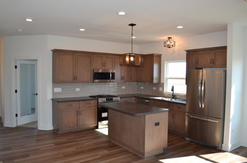 3919 Holland Dr, Joliet, IL 60436-4518