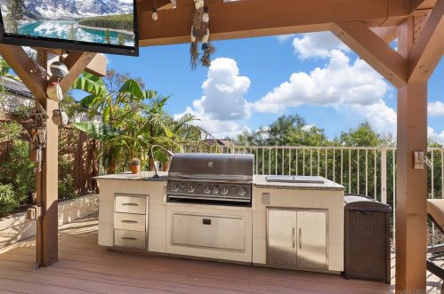 2568 Crooked Trl Rd, Chula Vista CA  91914-4143 exterior
