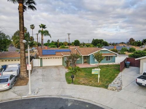 4310 Cecilia Ct, Riverside CA  92503-2711 exterior