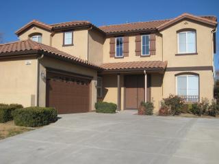 563 Cashew St, Los Angeles, CA 94513-1993