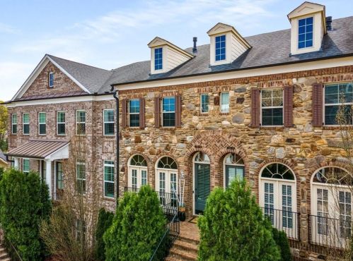 3639 Brookleigh Ln, Atlanta GA  30319-2206 exterior