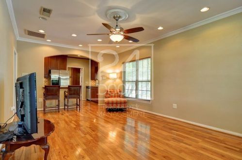 5337 El Campo Ave, Fort Worth TX  76107-4826 exterior