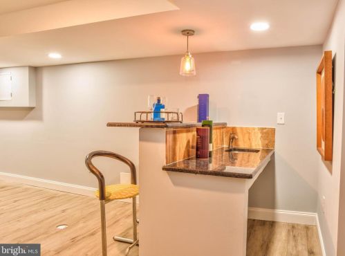 6521 16th St, Philadelphia PA  19126-3512 exterior