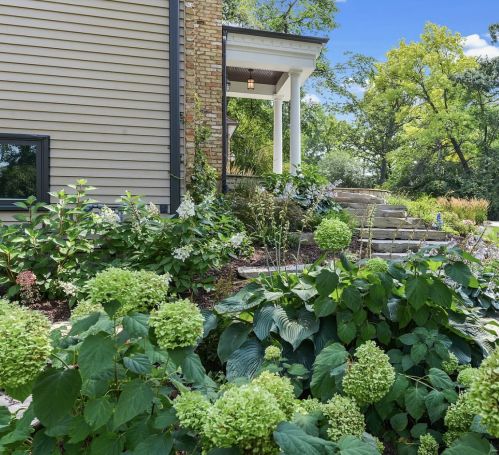 836 Bonnie Brae Ln, Lemont IL  60440-1131 exterior