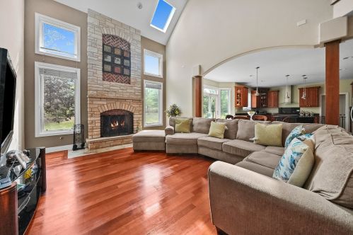 12465 Thornberry Dr, Lemont IL  60439-4616 exterior