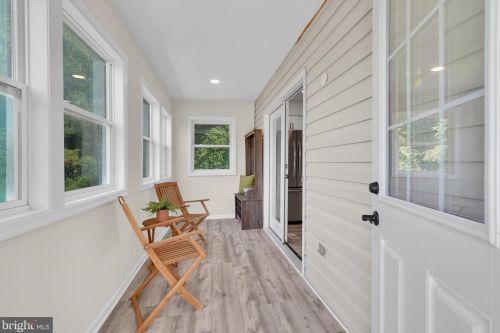 54 Small Apple Ct, Linden, VA 22642-6445